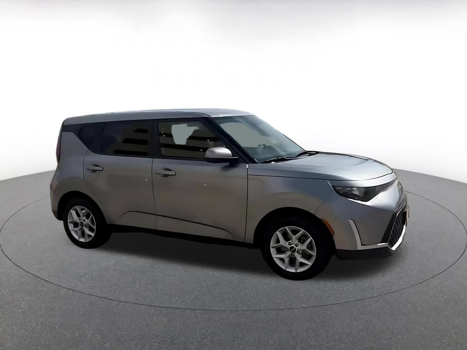 Used 2025 Kia Soul LX w/ LX Technology Package FWD video 2