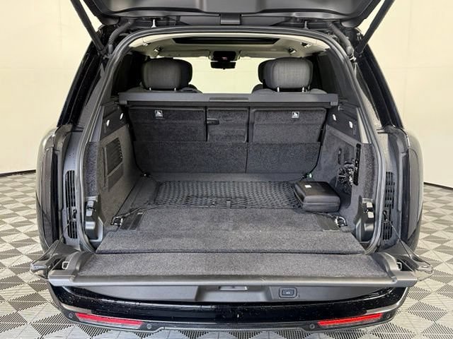 Used 2023 Land Rover Range Rover First Edition AWD/4WD image 17