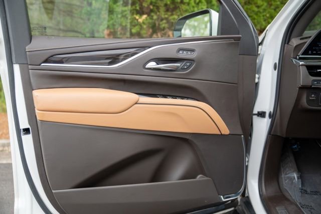 Used 2022 Cadillac Escalade ESV Sport w/ Touring Package image 44