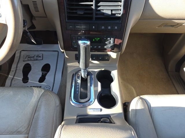 Used 2008 Ford Explorer Limited image 25