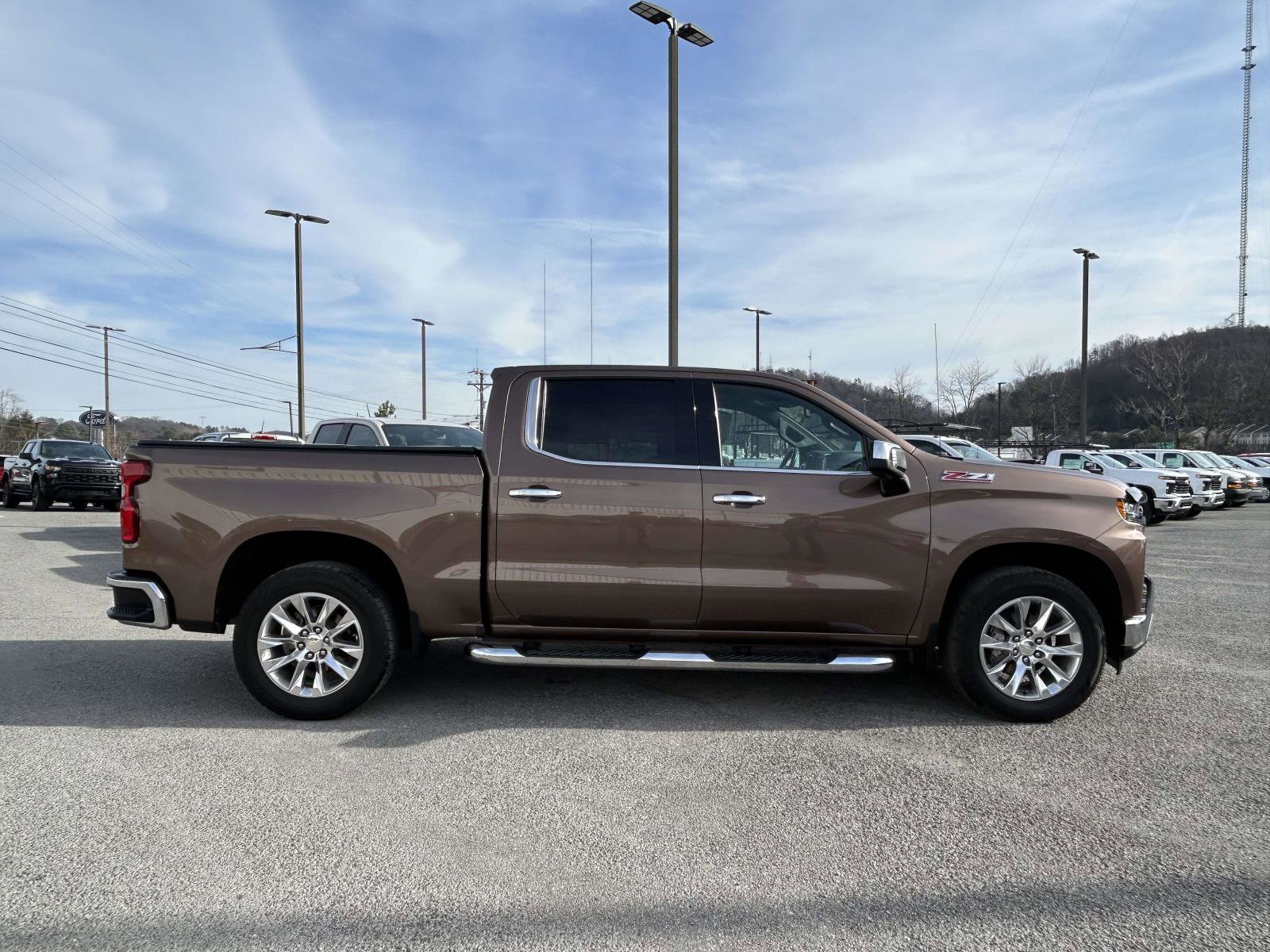 Used 2019 Chevrolet Silverado 1500 LTZ image 2