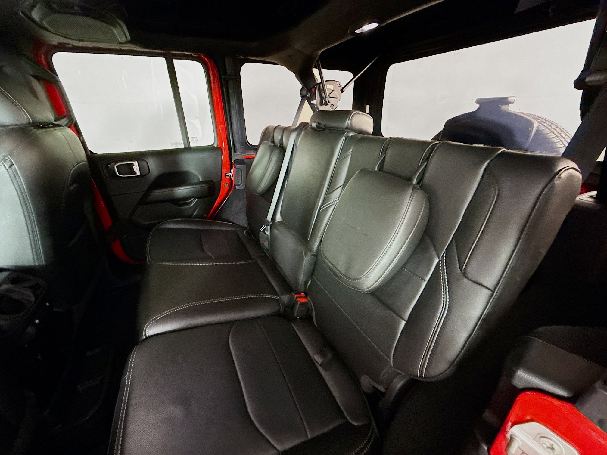 Used 2022 Jeep Wrangler Unlimited Sahara w/ Cold Weather Group image 28