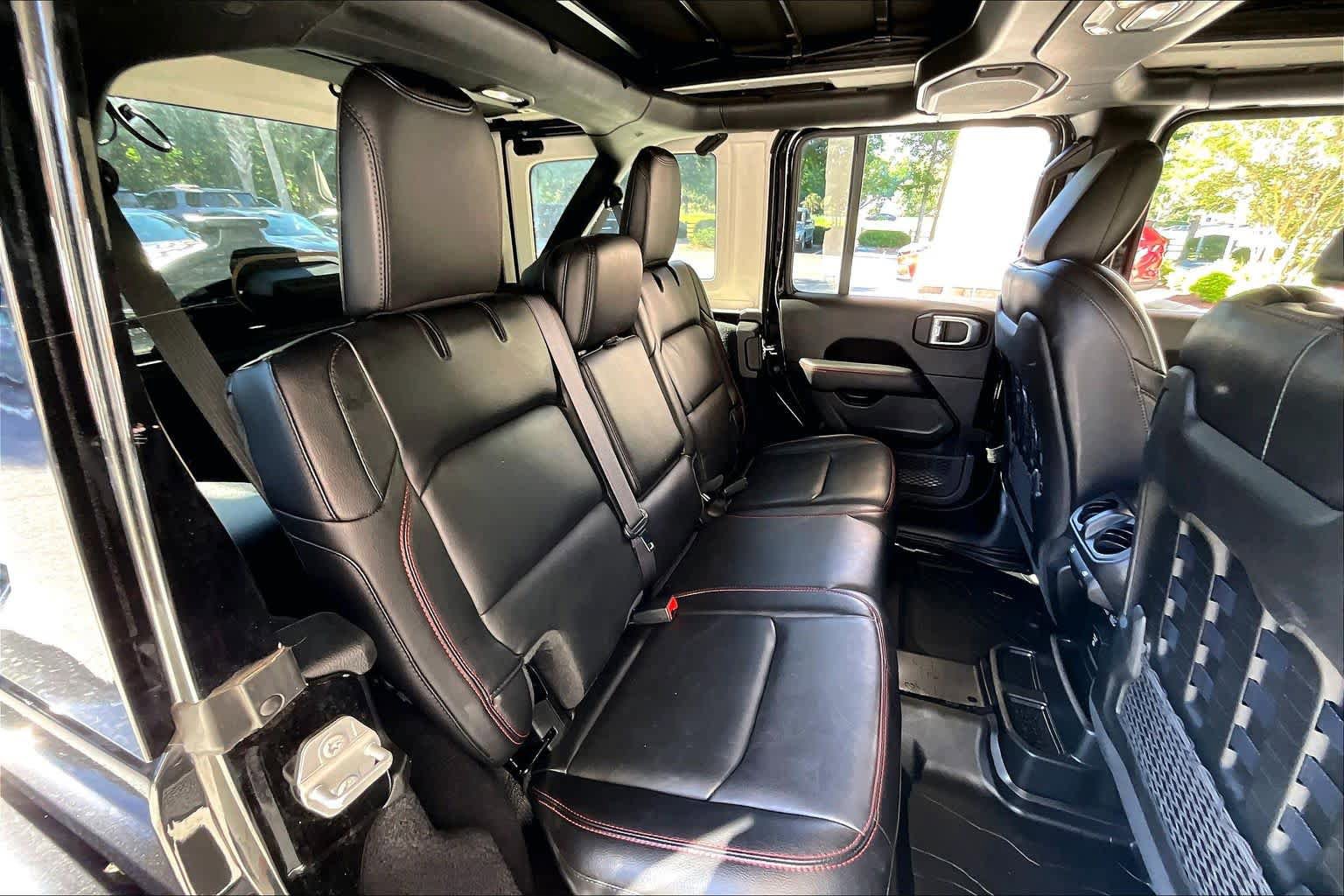 Used 2021 Jeep Wrangler Unlimited Rubicon AWD/4WD image 21