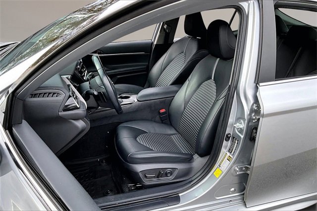 Used 2021 Toyota Camry SE image 18