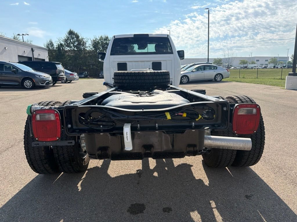 New 2027 RAM 5500 Tradesman AWD/4WD image 6