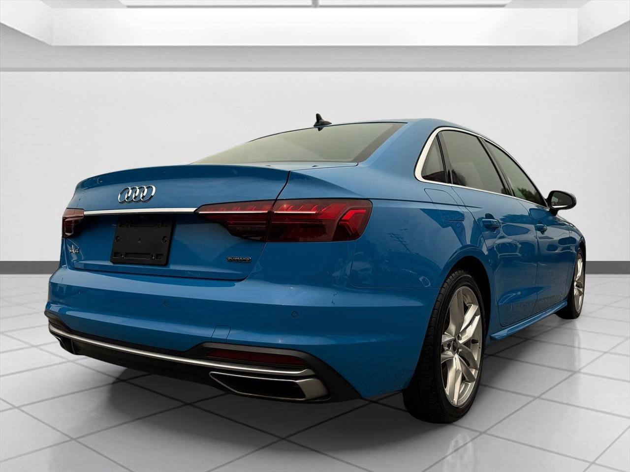Used 2022 Audi A4 2.0T Premium Plus AWD/4WD image 5