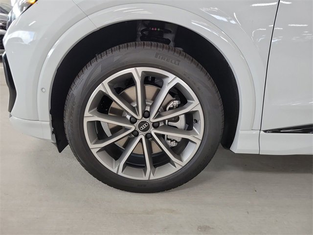 New 2026 Audi Q4 e-tron Premium Plus image 12