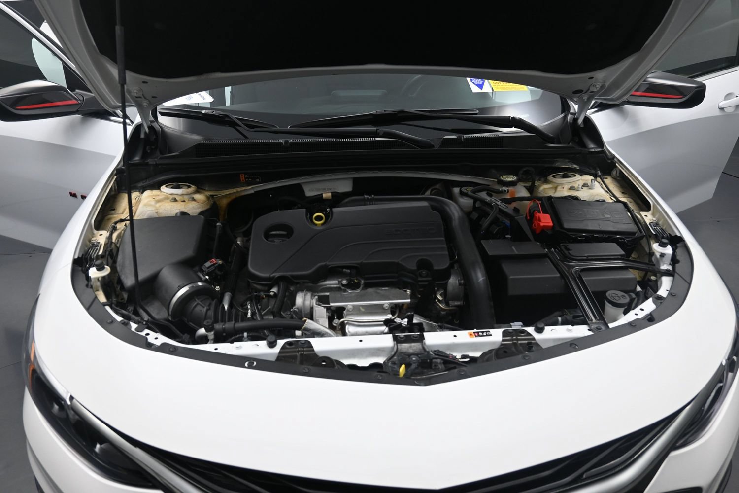 Used 2022 Chevrolet Malibu LT w/ Redline Edition FWD image 12