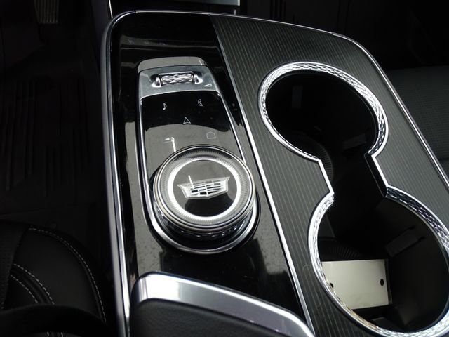 Used 2025 Cadillac Lyriq Luxury w/ LPO, Floor Liner Package image 11