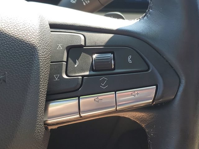 Used 2024 Cadillac XT4 Premium Luxury w/ Cold Weather Package AWD/4WD image 18