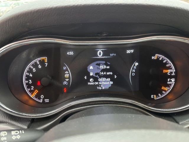 Used 2022 Jeep Grand Cherokee Laredo E w/ Security & Convenience Group AWD/4WD image 15