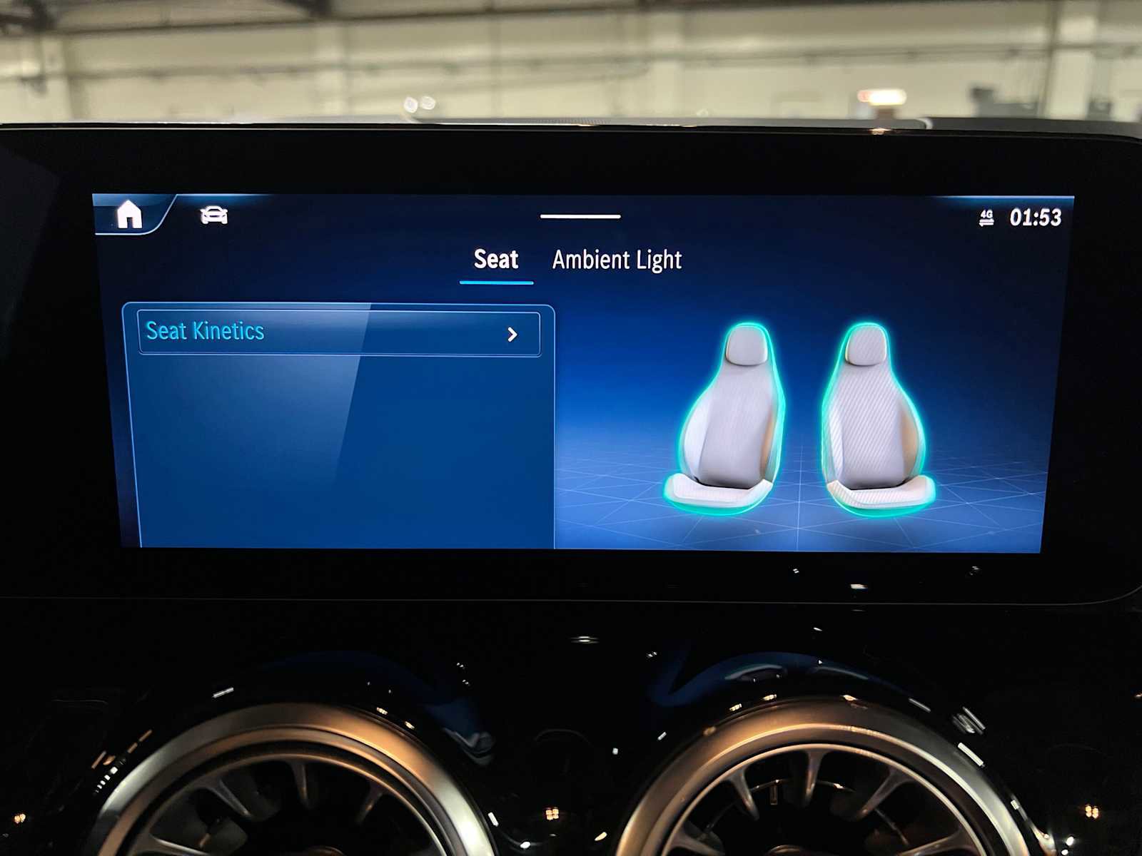 Certified 2025 Mercedes-Benz GLA 250 4MATIC image 32