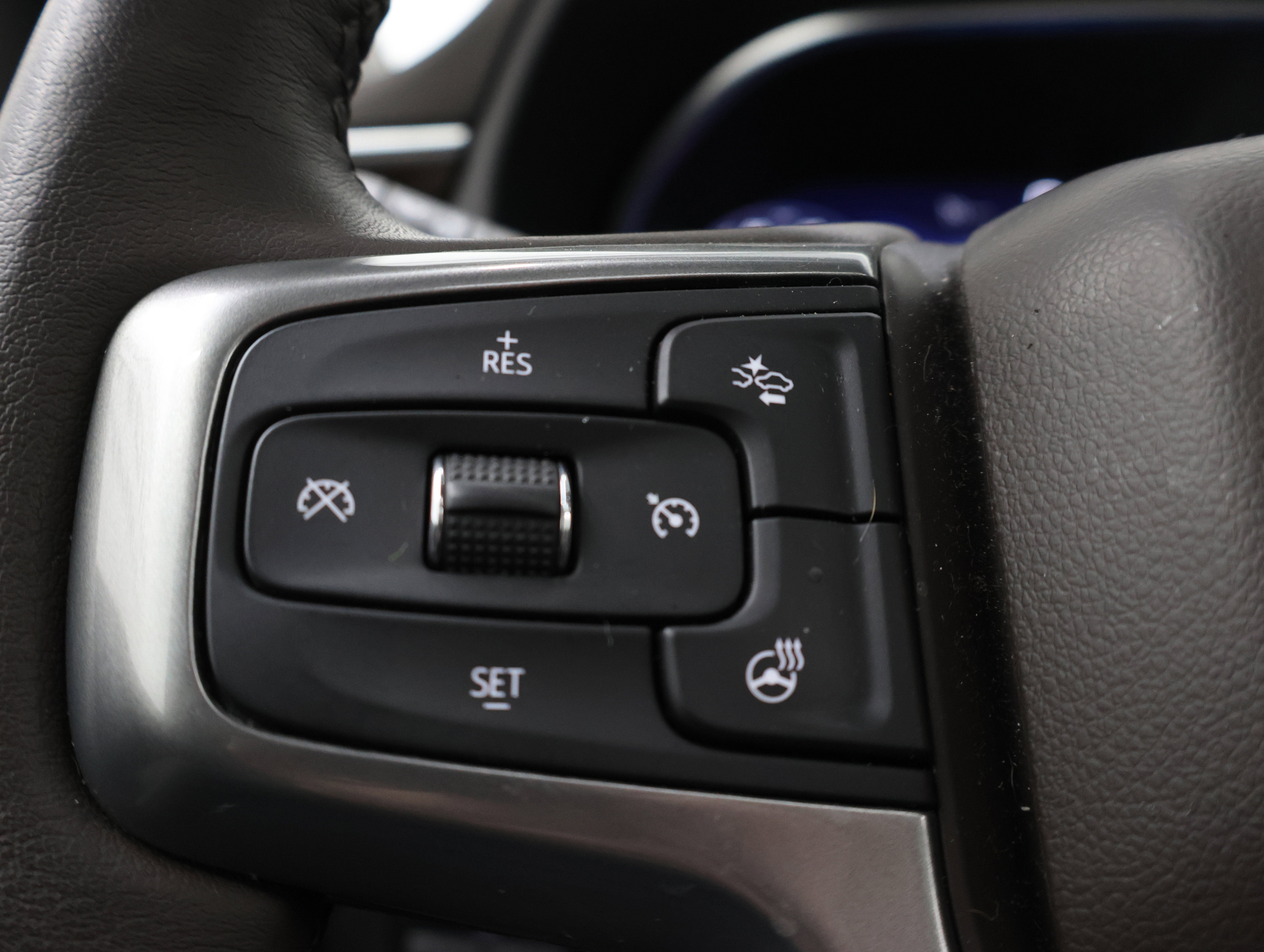 Used 2022 Chevrolet Tahoe Z71 w/ Z71 Off-Road Package image 17