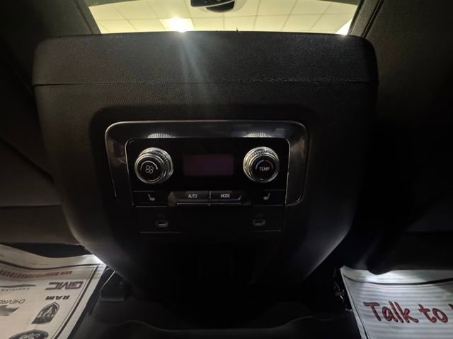 Used 2023 GMC Yukon XL AT4 w/ AT4 Premium Package image 12