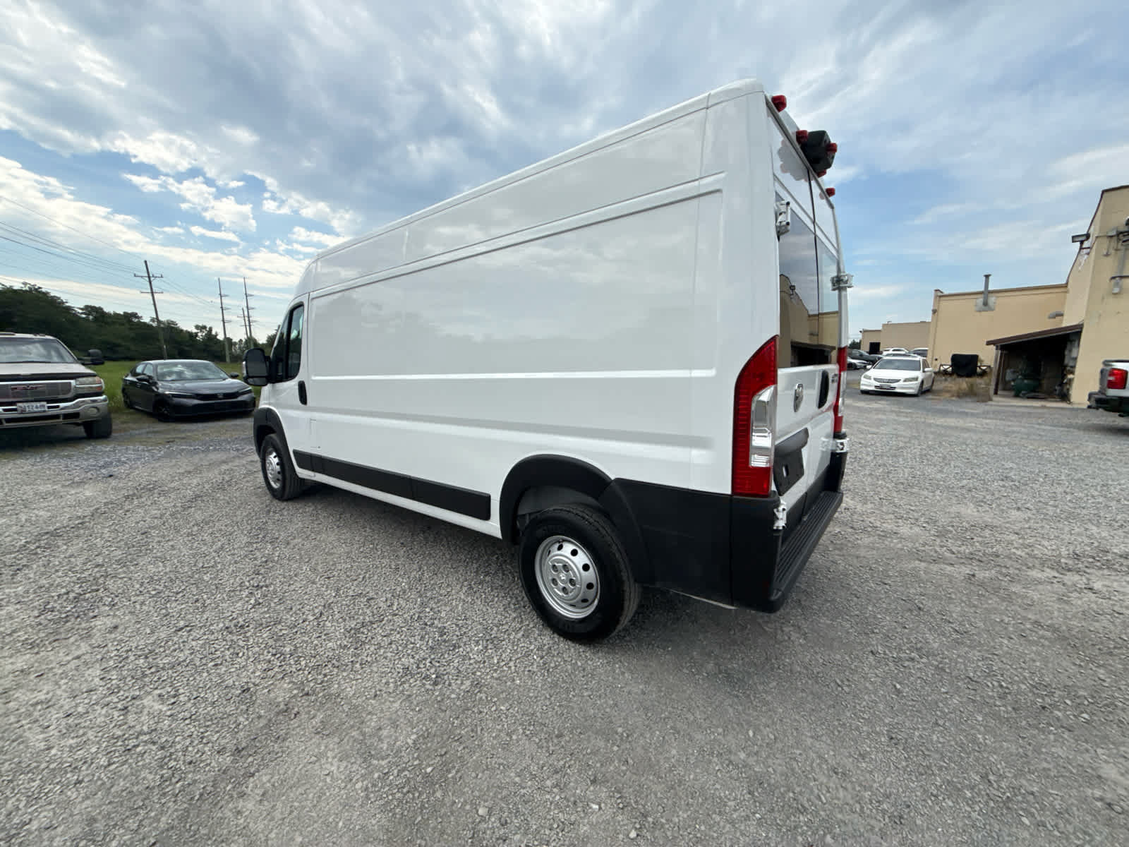 Used 2023 RAM ProMaster 2500 FWD image 10