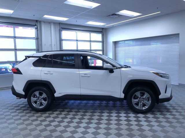Certified 2025 Toyota RAV4 XLE AWD/4WD image 34