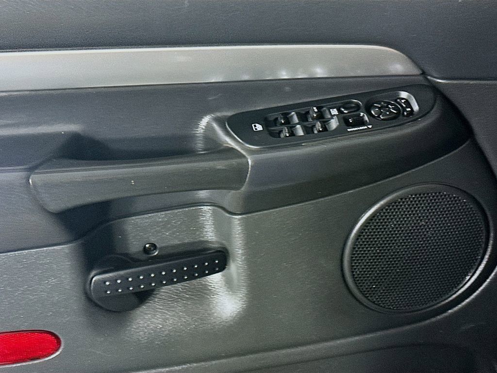 Used 2005 Dodge Ram 3500 Truck SLT image 21