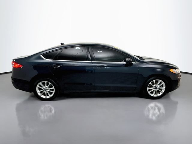 Used 2020 Ford Fusion SE FWD image 8