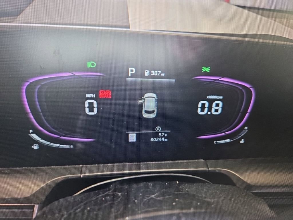 Used 2025 Kia Telluride S image 7