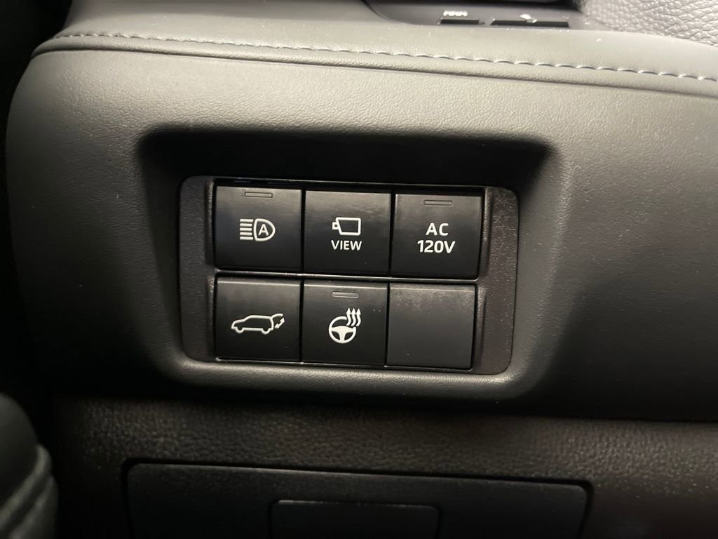 Used 2024 Toyota Highlander Platinum AWD/4WD image 28