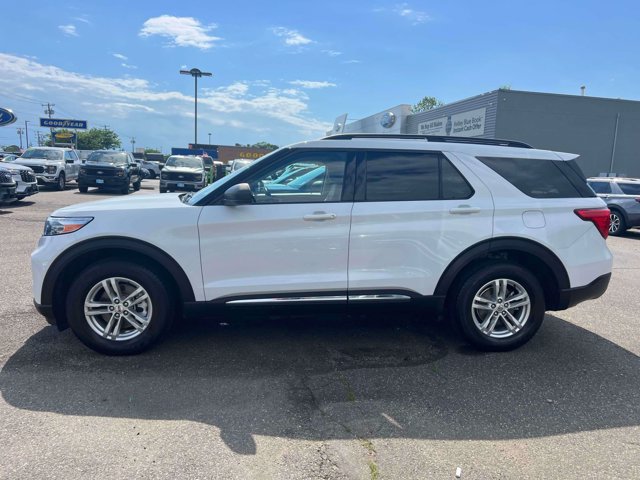 Used 2020 Ford Explorer XLT AWD/4WD image 9