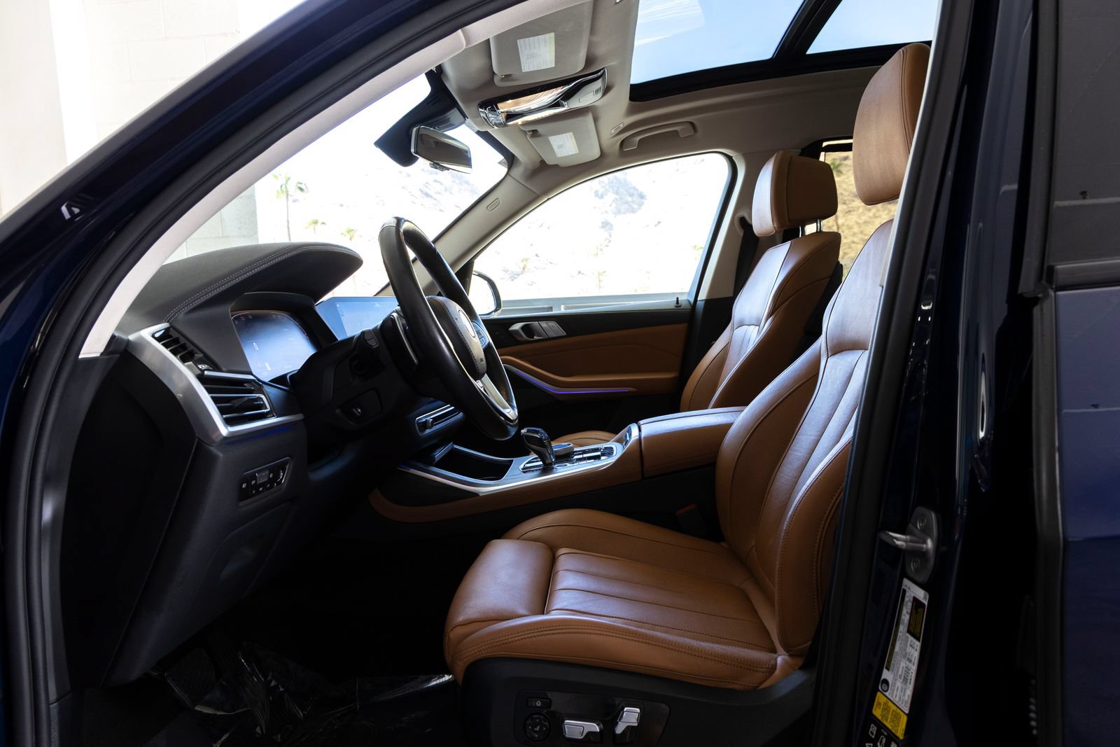 Used 2022 BMW X7 xDrive40i w/ Premium Package AWD/4WD image 15