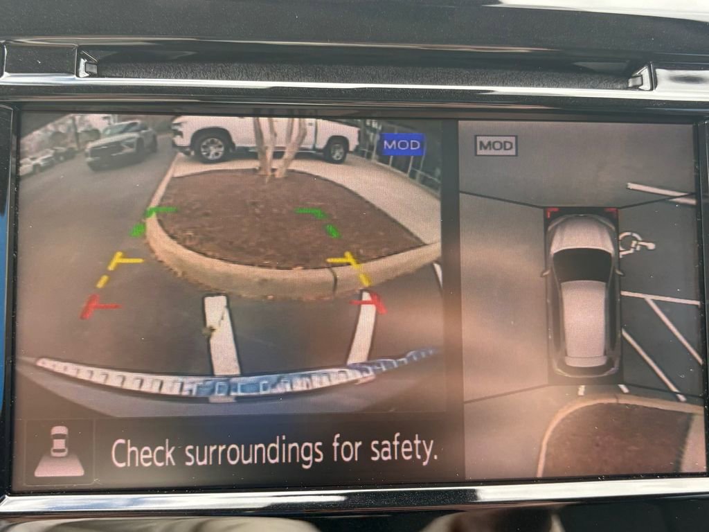 Used 2019 Nissan Rogue SL w/ Premium Package image 7