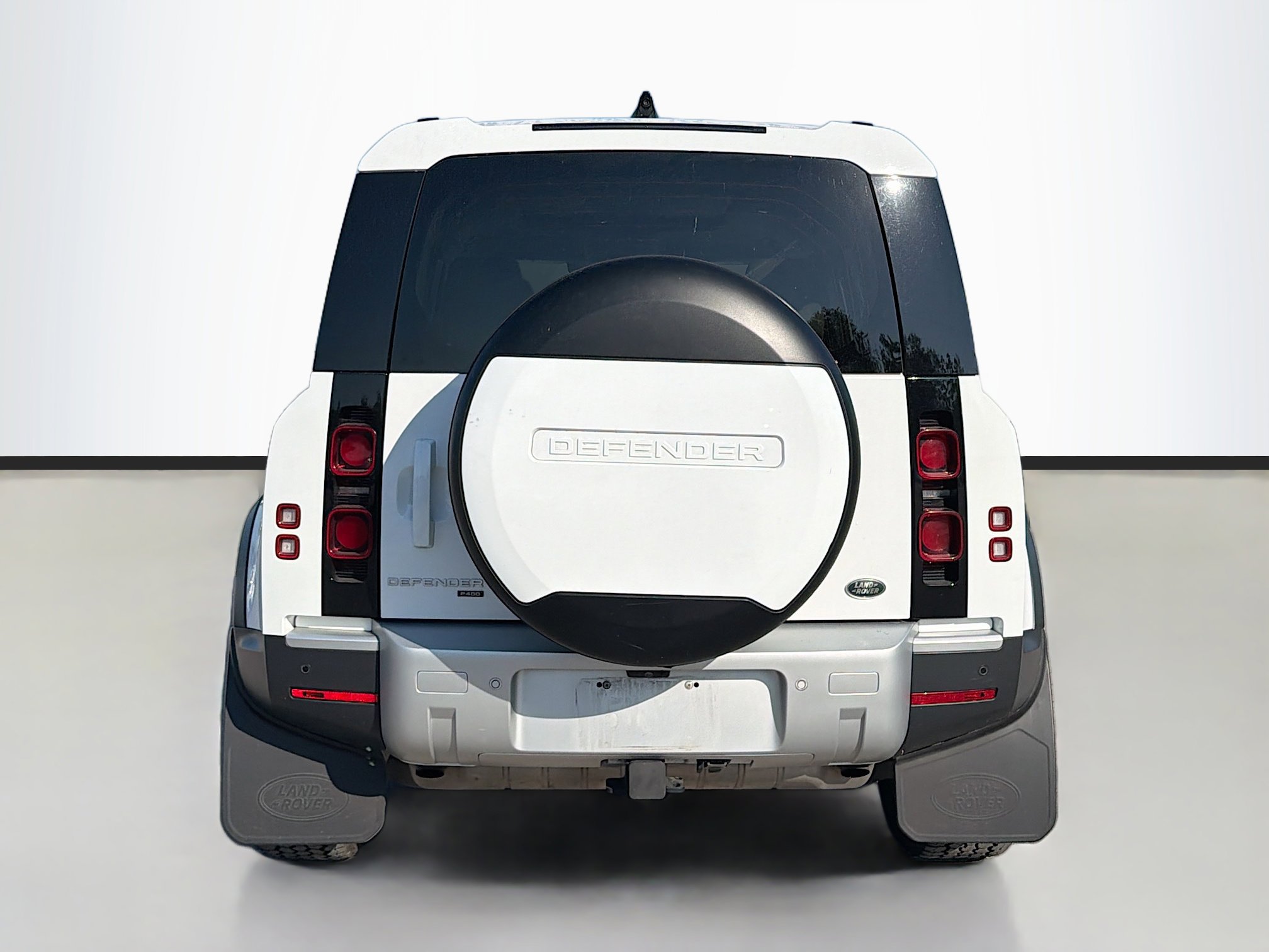 Used 2022 Land Rover Defender 110 SE image 4