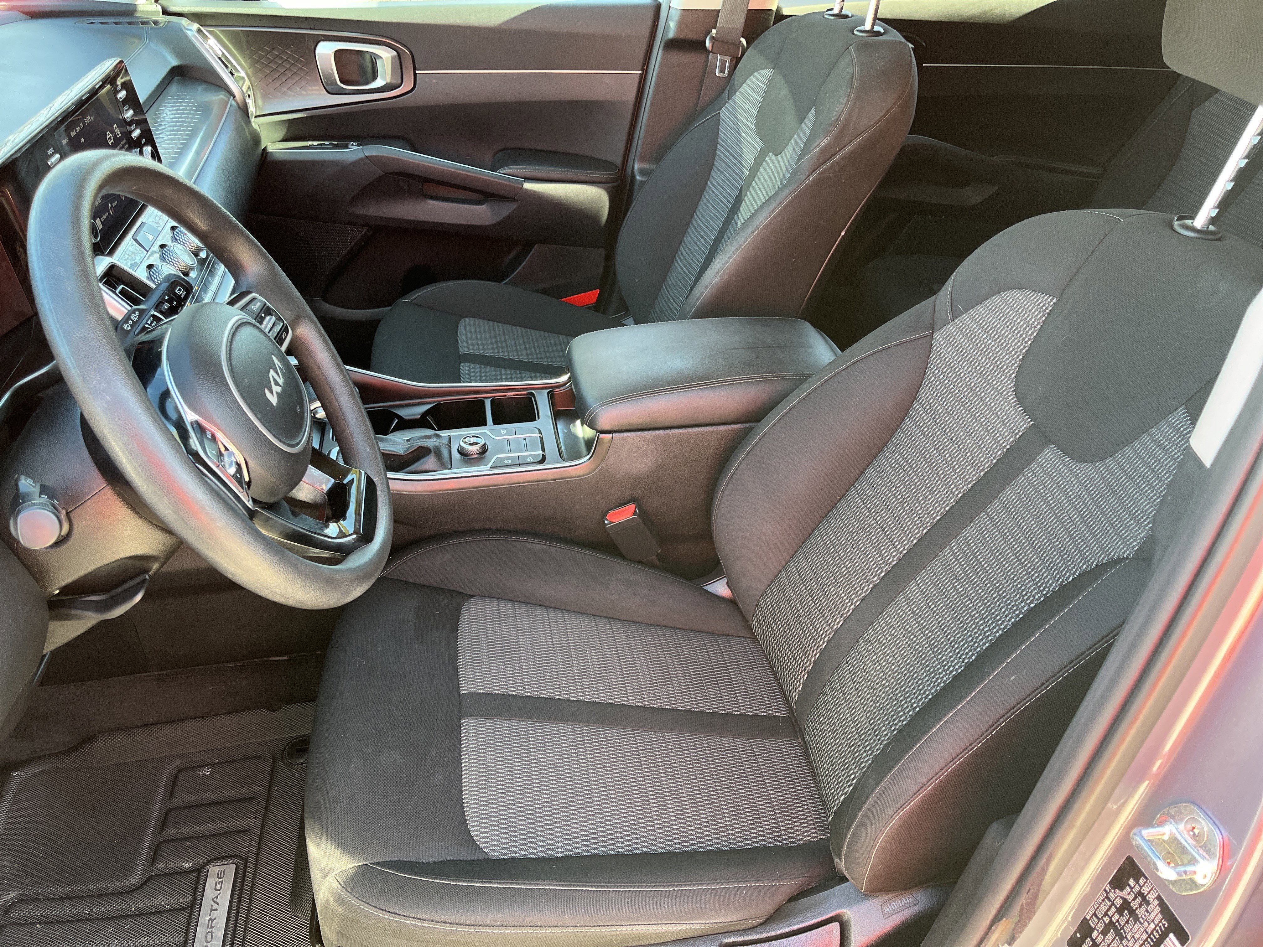 Certified 2022 Kia Sorento LX image 15