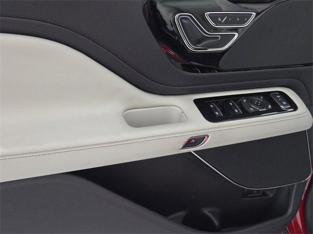 New 2025 Lincoln Aviator Premiere image 23