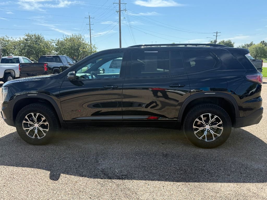 Certified 2024 GMC Acadia AT4 image 2