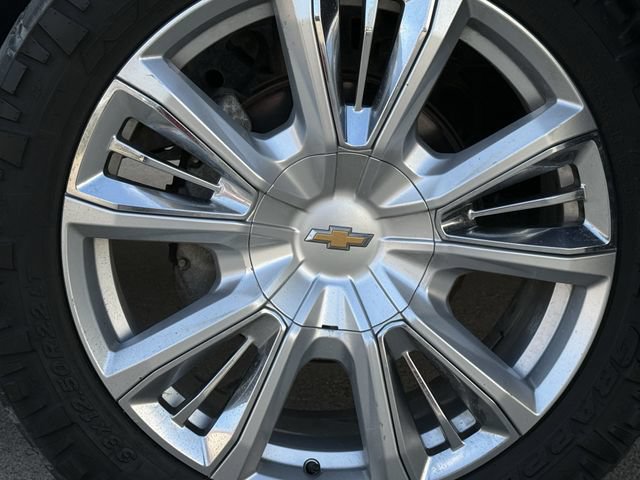 Used 2023 Chevrolet Silverado 1500 High Country w/ High Country Premium Package AWD/4WD image 12