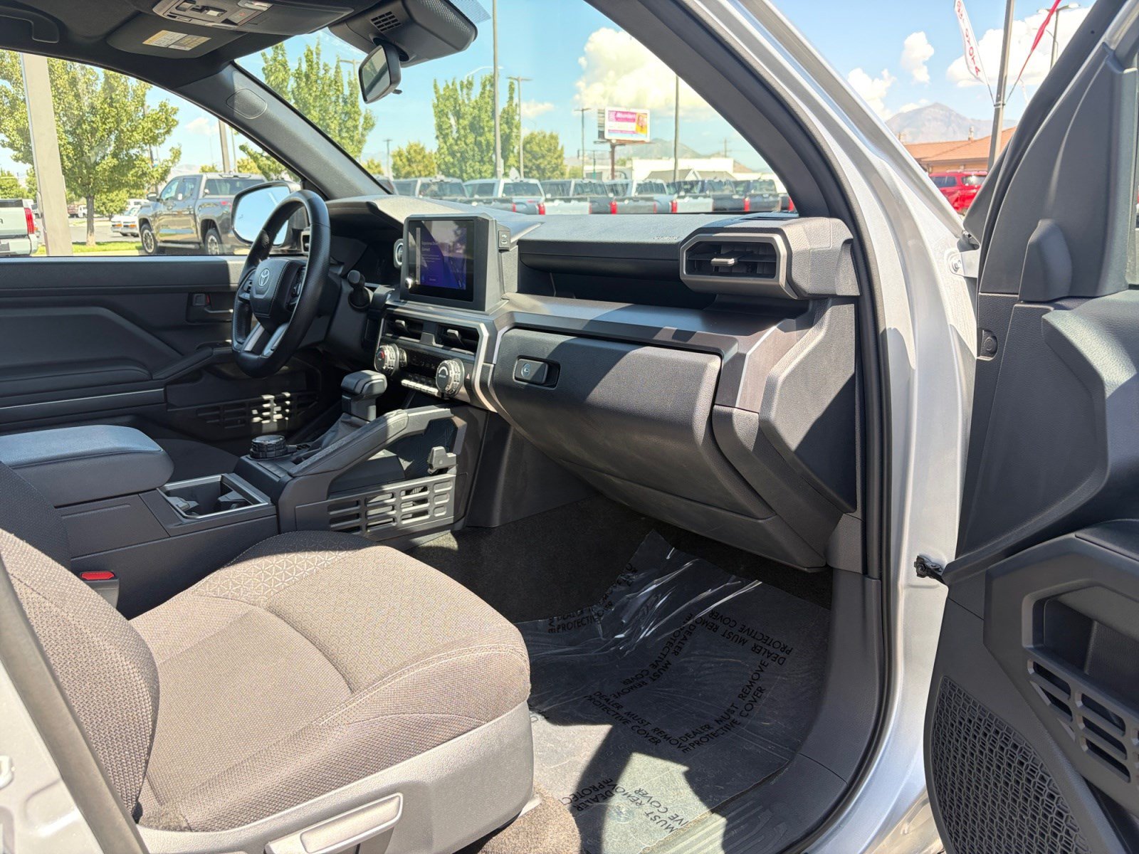 Certified 2025 Toyota 4Runner SR5 AWD/4WD image 28