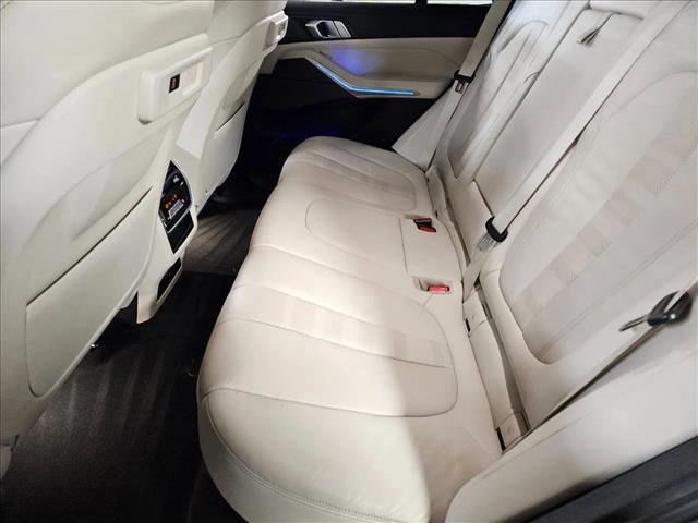 Used 2021 BMW X5 xDrive40i w/ Premium Package image 18