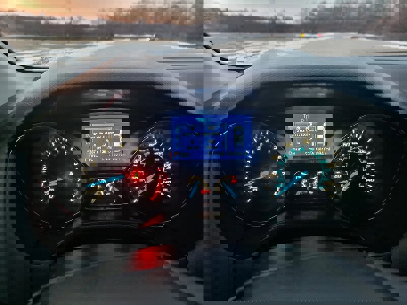 Used 2013 Ford Focus SE w/ SE Winter Pkg image 17