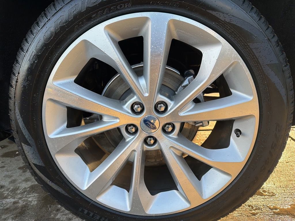 Certified 2023 Ford Explorer Platinum w/ Technology Package image 44