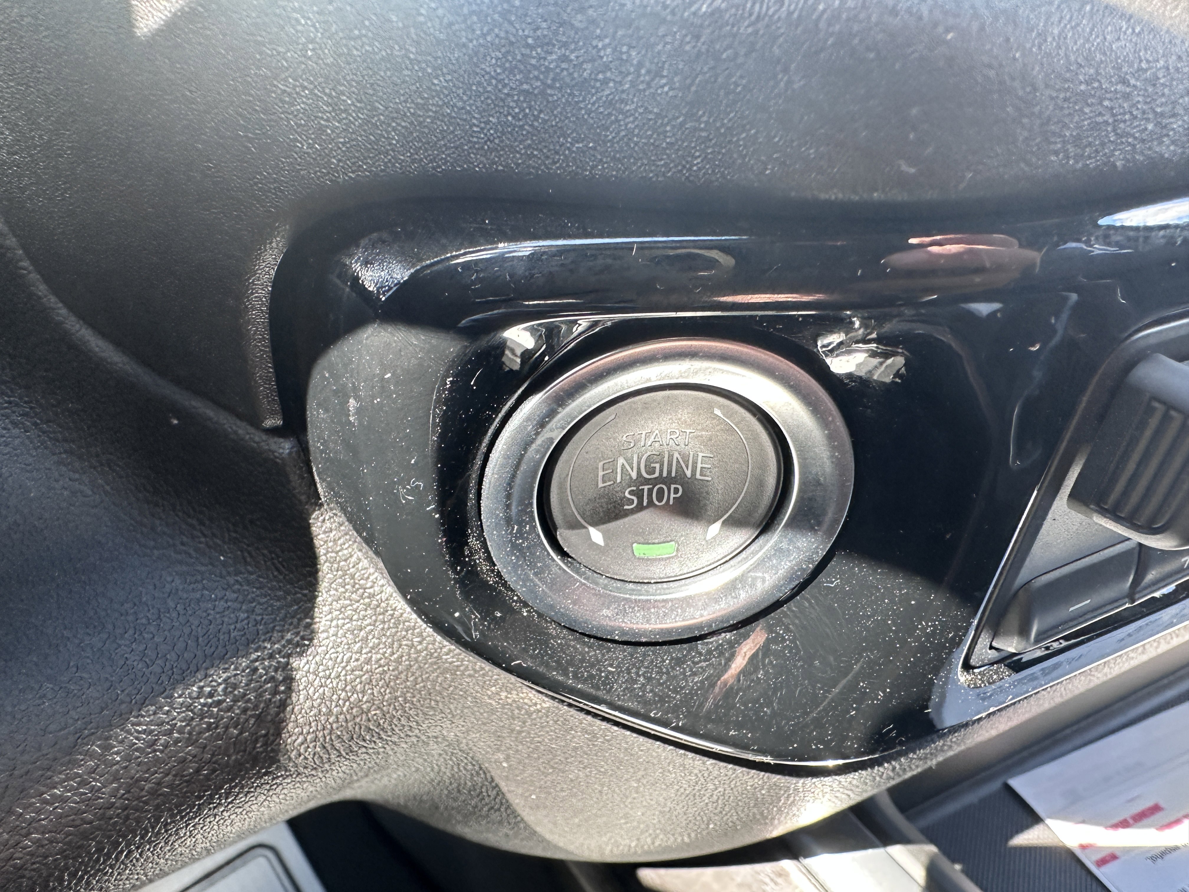 Used 2025 Chevrolet Silverado 2500 LTZ w/ LTZ Premium Package image 28