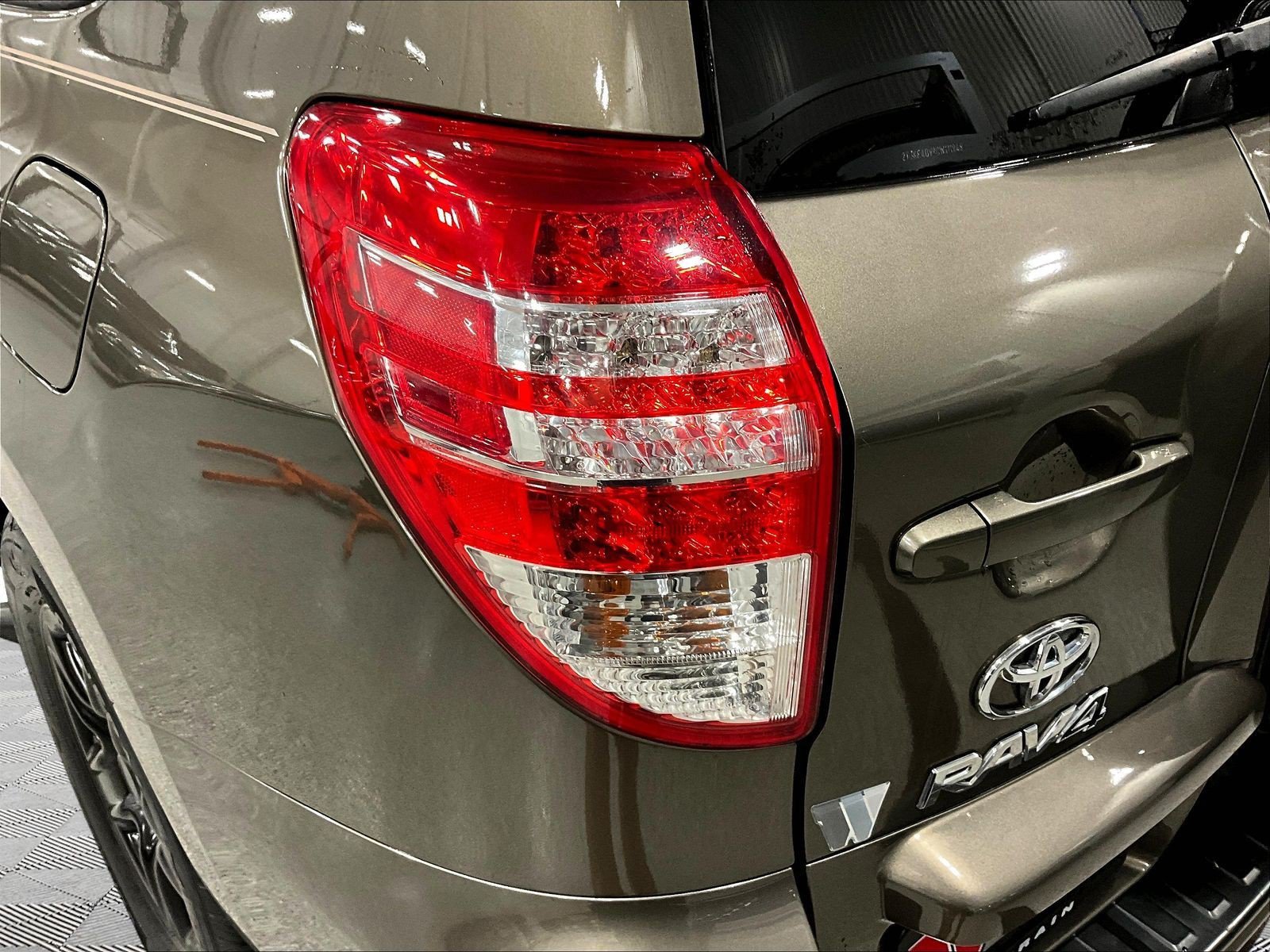 Used 2012 Toyota RAV4 FWD w/ Value Pkg image 23