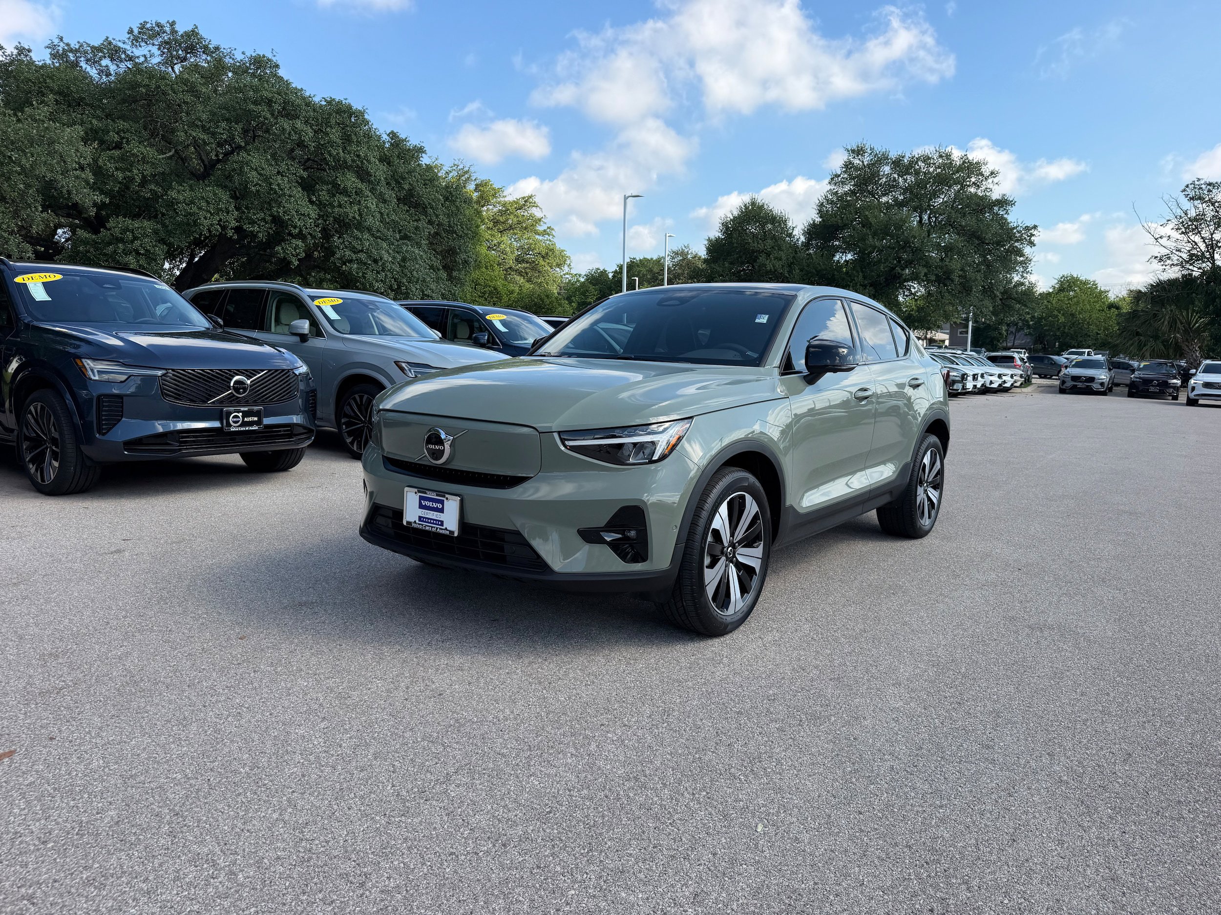 Certified 2023 Volvo C40 P8 Recharge Plus AWD/4WD image 2