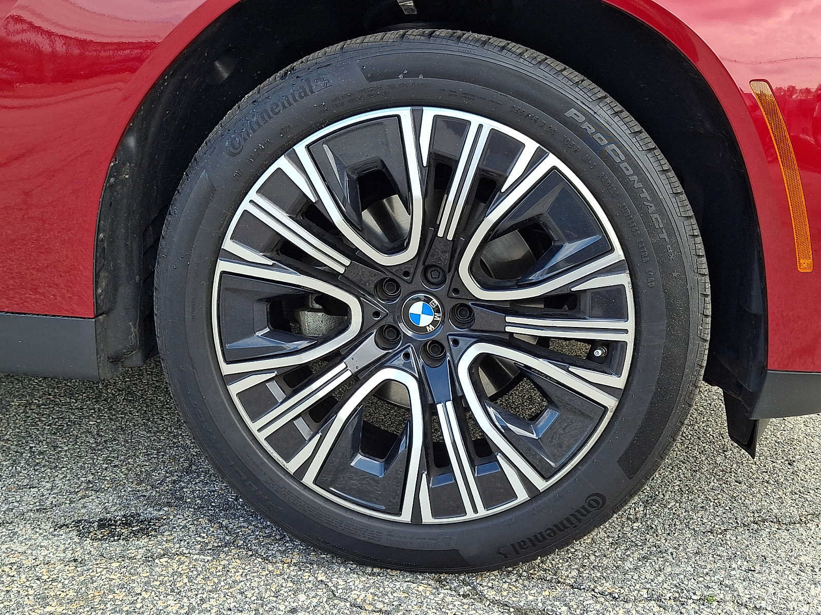 Used 2025 BMW X3 xDrive30i w/ Premium Package AWD/4WD image 8