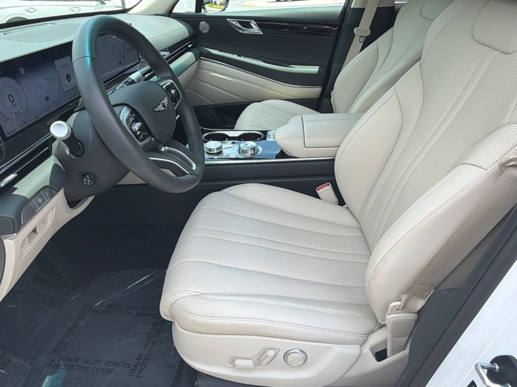 Used 2026 Genesis GV80 2.5T AWD/4WD image 11