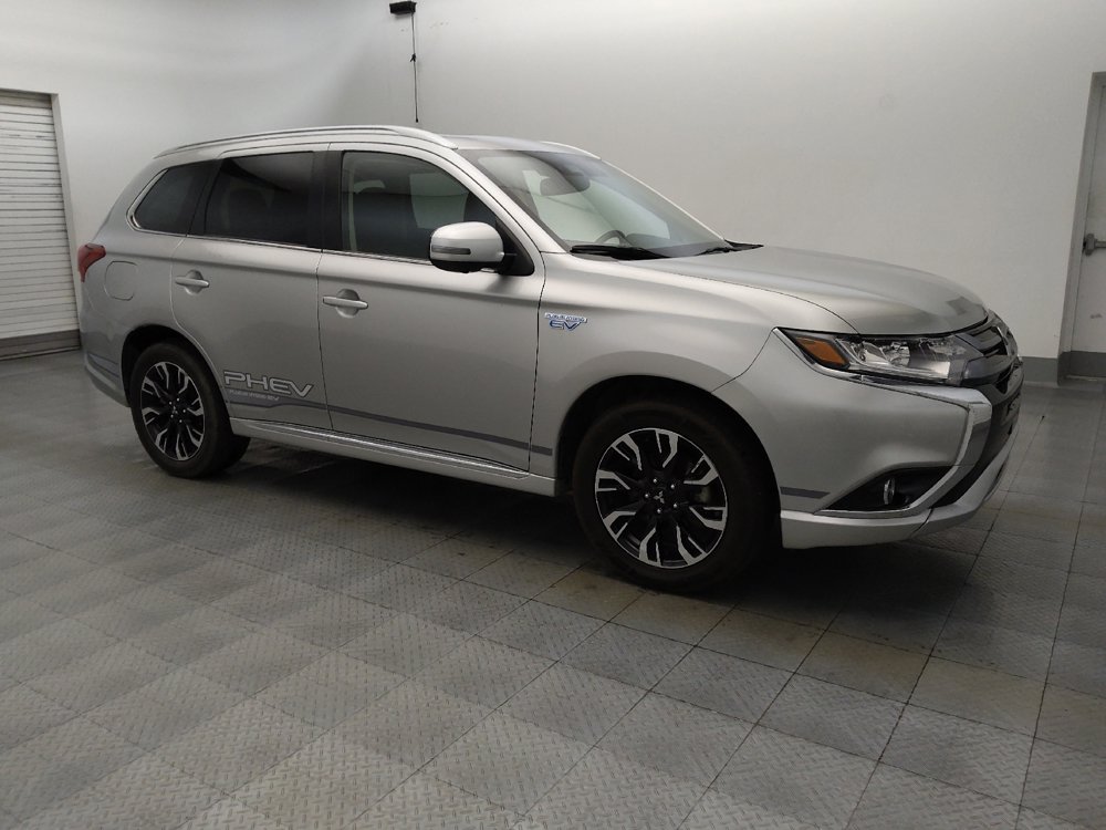 Used 2018 Mitsubishi Outlander GT AWD/4WD image 11