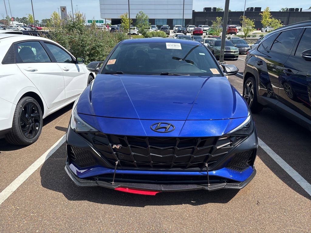 Used 2022 Hyundai Elantra N w/ Preferred Accessory Package FWD image 2