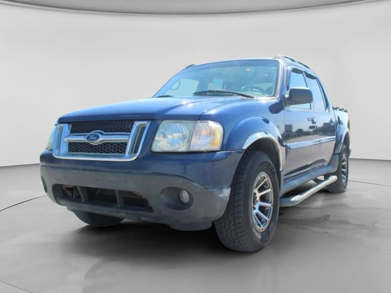 Used 2005 Ford Explorer Sport Trac XLT RWD image 2