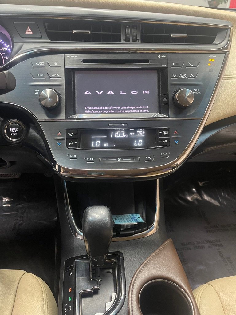 Used 2016 Toyota Avalon Touring image 26