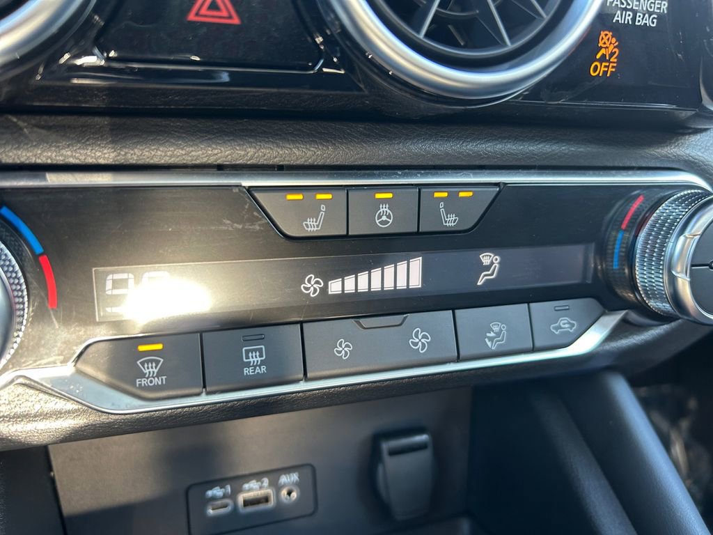 Used 2023 Nissan Sentra SR w/ SR Premium Package image 36