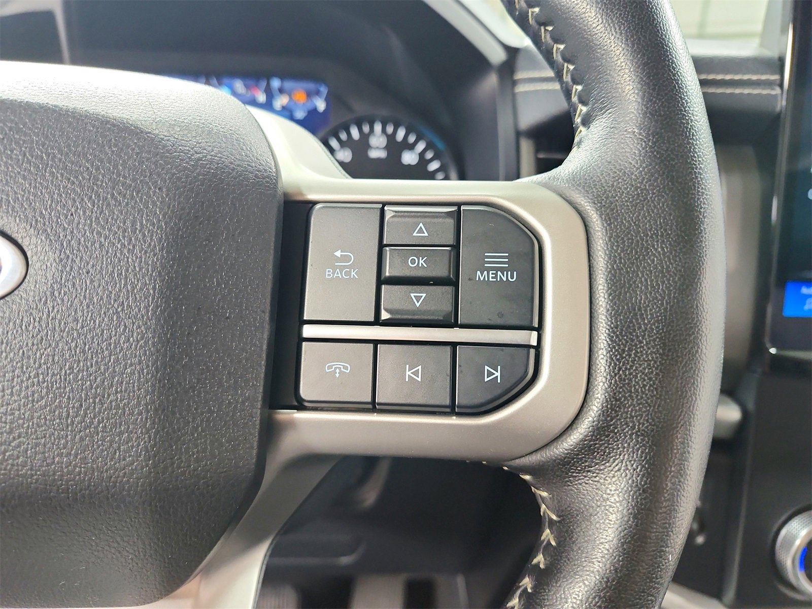 Used 2024 Ford Expedition Max XLT image 24