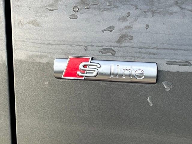 Used 2023 Audi Q3 2.0T Premium image 31