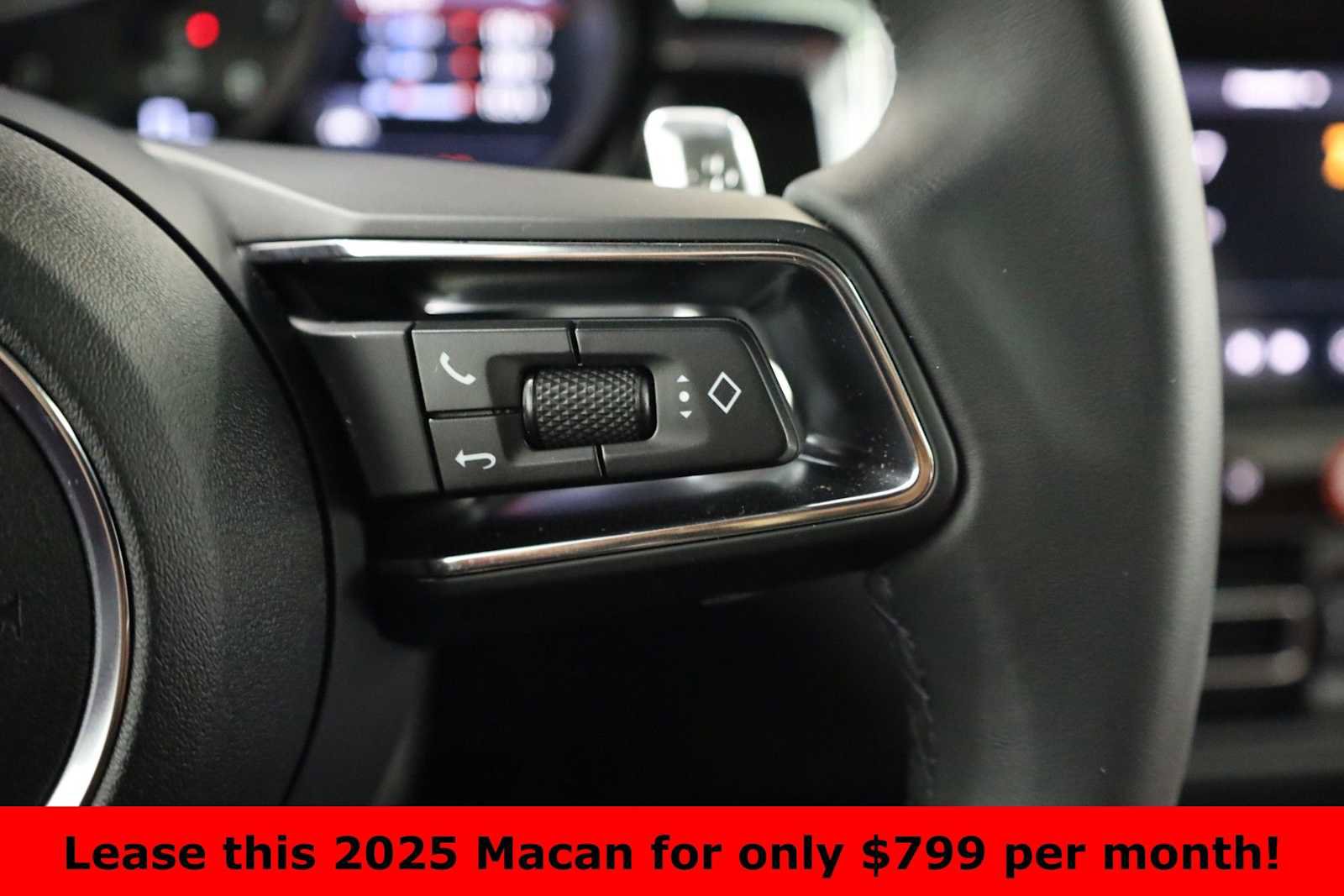 Certified 2025 Porsche Macan image 28