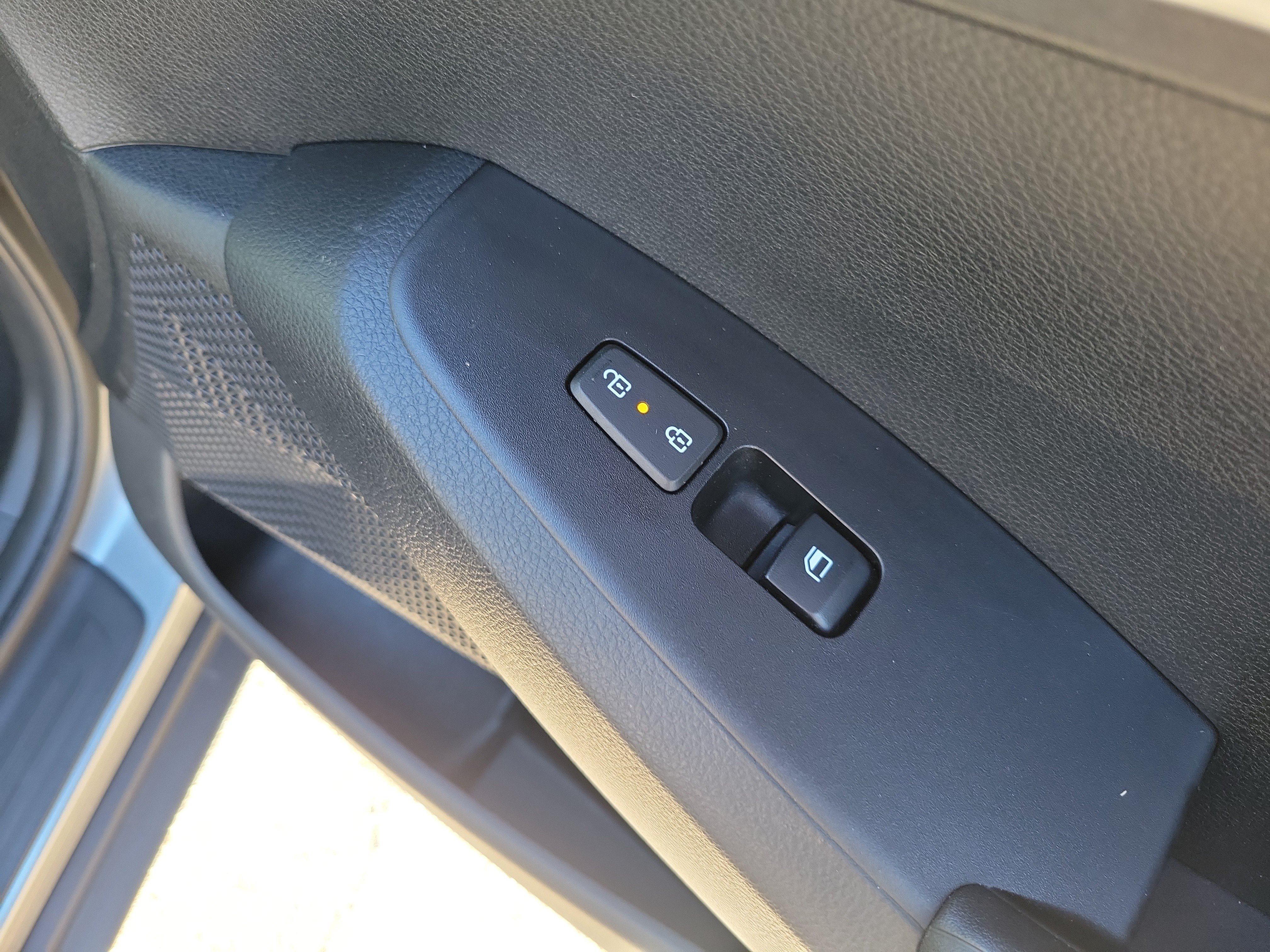 Used 2024 Kia Seltos LX AWD/4WD image 9